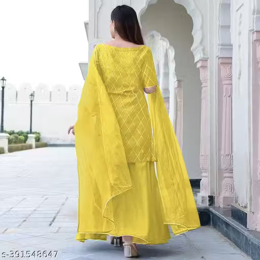 WOMEN'S PRINTED DAILY WEAR KURTA WITH SARARA SET