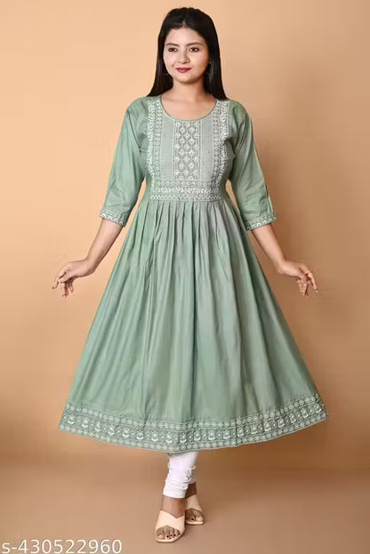 New Stylish and trendy kurti